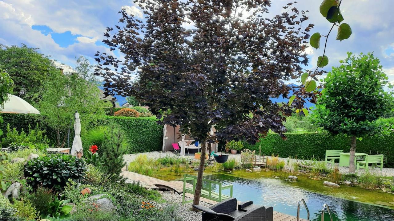 Garden Paradise Bled Apartments - Garden, Pond And Castle View المظهر الخارجي الصورة