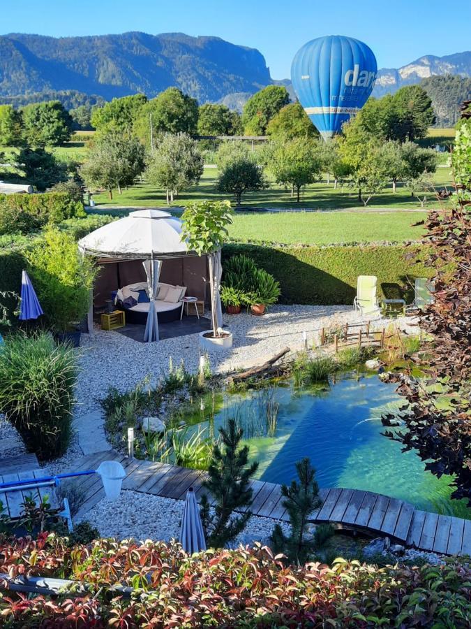 Garden Paradise Bled Apartments - Garden, Pond And Castle View المظهر الخارجي الصورة