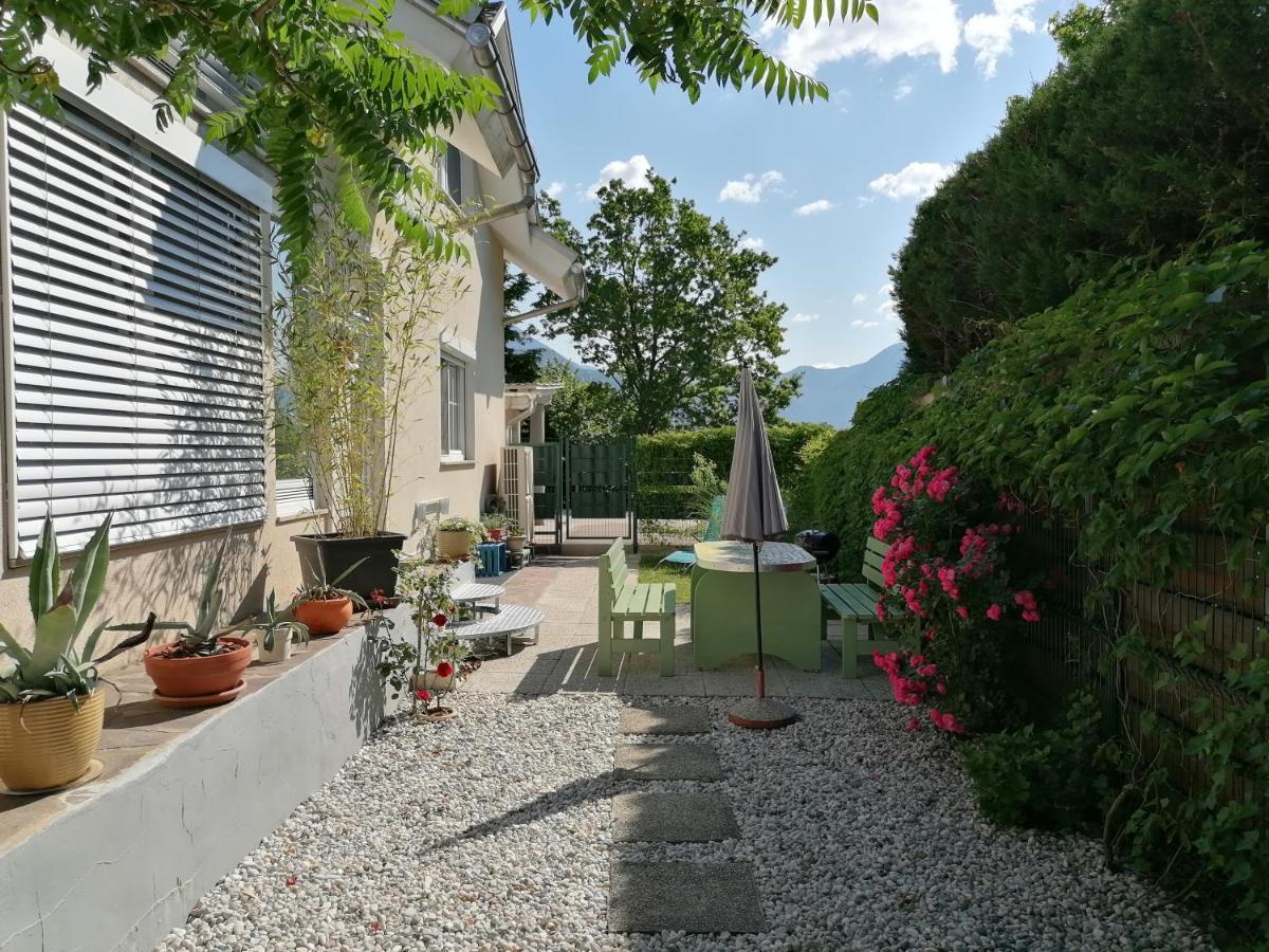 Garden Paradise Bled Apartments - Garden, Pond And Castle View المظهر الخارجي الصورة