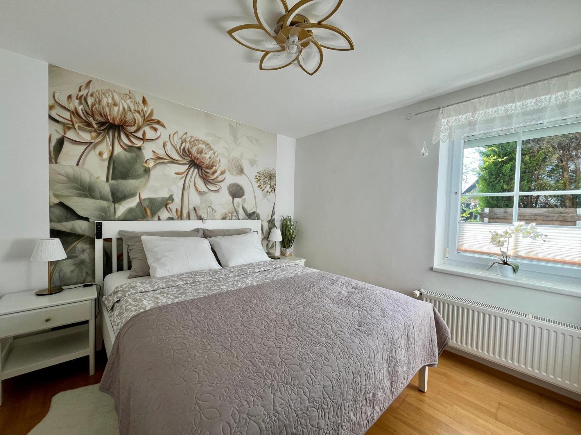 Garden Paradise Bled Apartments - Garden, Pond And Castle View المظهر الخارجي الصورة